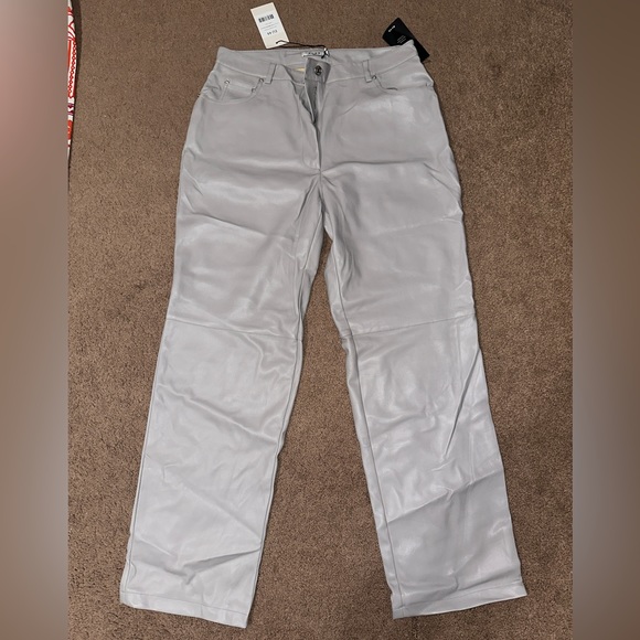 NAKD / NA-KD faux PU leather straight leg pants - Picture 3 of 5